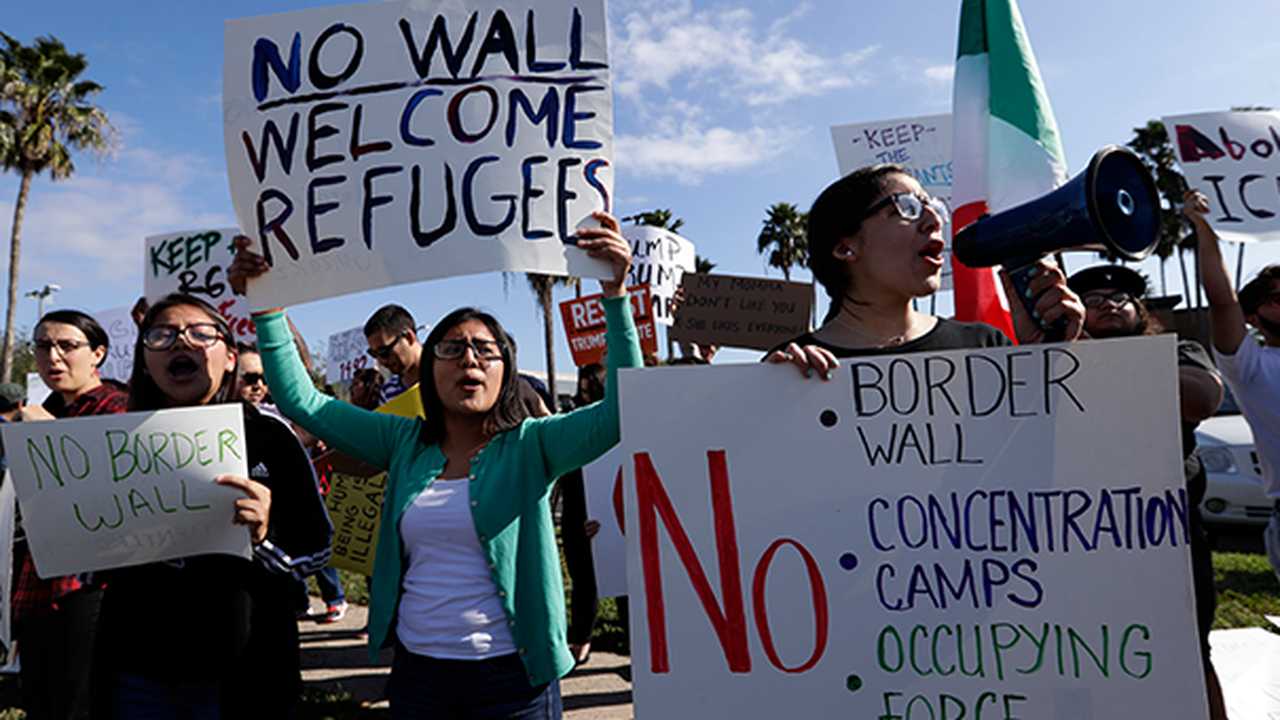 Irony Alert: Mexico City Residents Complain Too Many Gringos Are Moving to Their Country - Vimarsana News