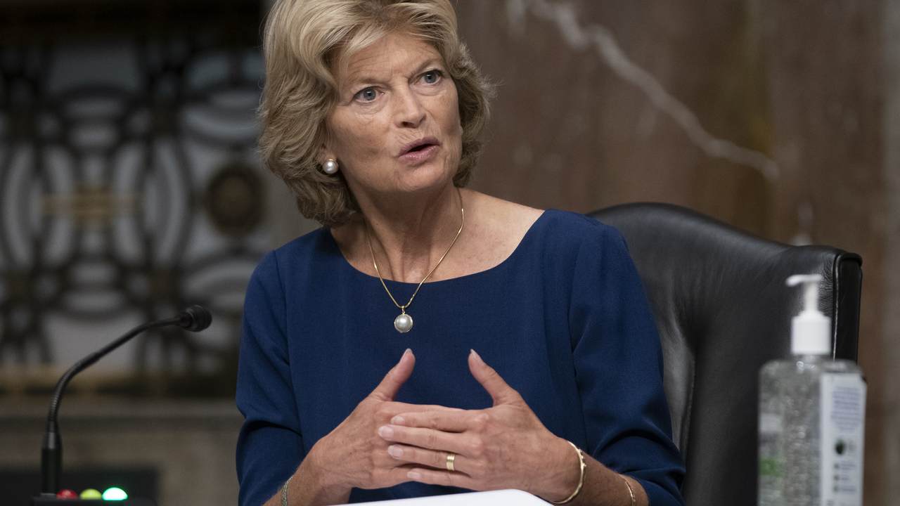 Lisa Murkowski Gets a Boost From a Major Conservative Group as Primary Challenge Heats Up - Vimarsana News