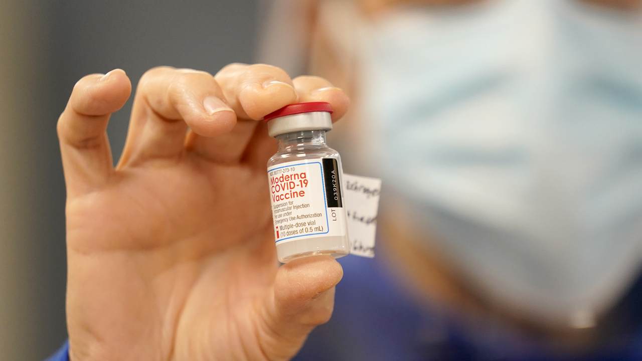 Twitter Suspends Account of Prominent Vaccine Scientist - Vimarsana News