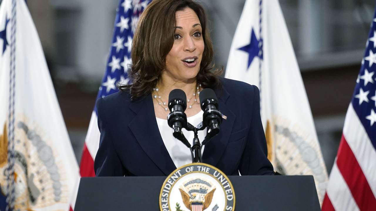 Does Kamala Harris Even Know What Memorial Day Weekend is All About? - Vimarsana News