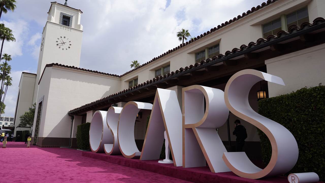 'Unredacted with Kurt Schlichter': The Oscars Are Nothing