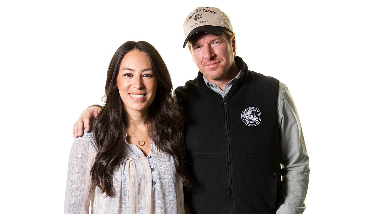 The Hill, Woke Mob Go After Chip and Joanna Gaines Following Political Donation