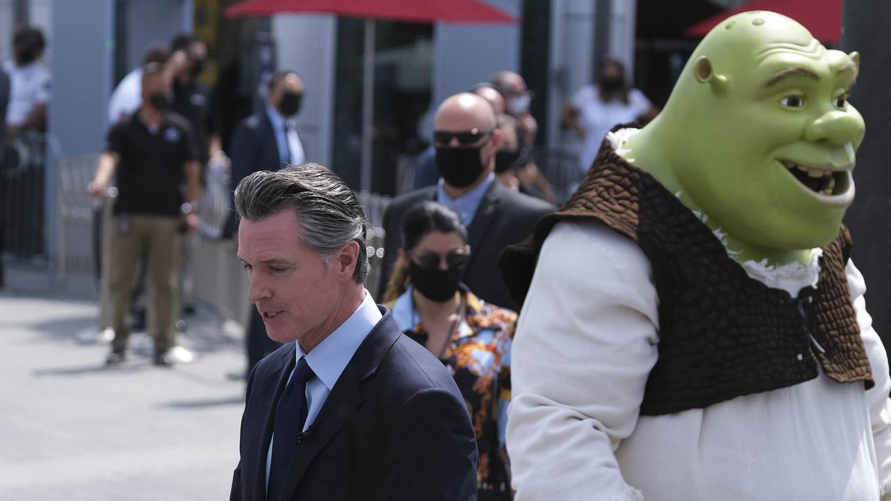 Gavin Newsom: Unvaccinated Individuals Are 'Like Drunk Drivers' - Vimarsana News