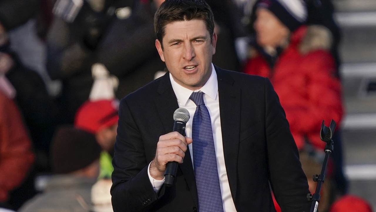 Congressman Visits Rural America, Discovers Something That 'Might Shock Kamala Harris' by Rebecca Downs - Vimarsana News