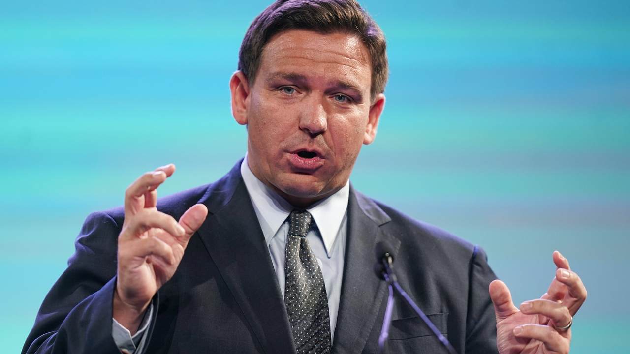 Ron DeSantis Battles Nature and the Mainstream Media As Ian Slams Florida - Vimarsana News