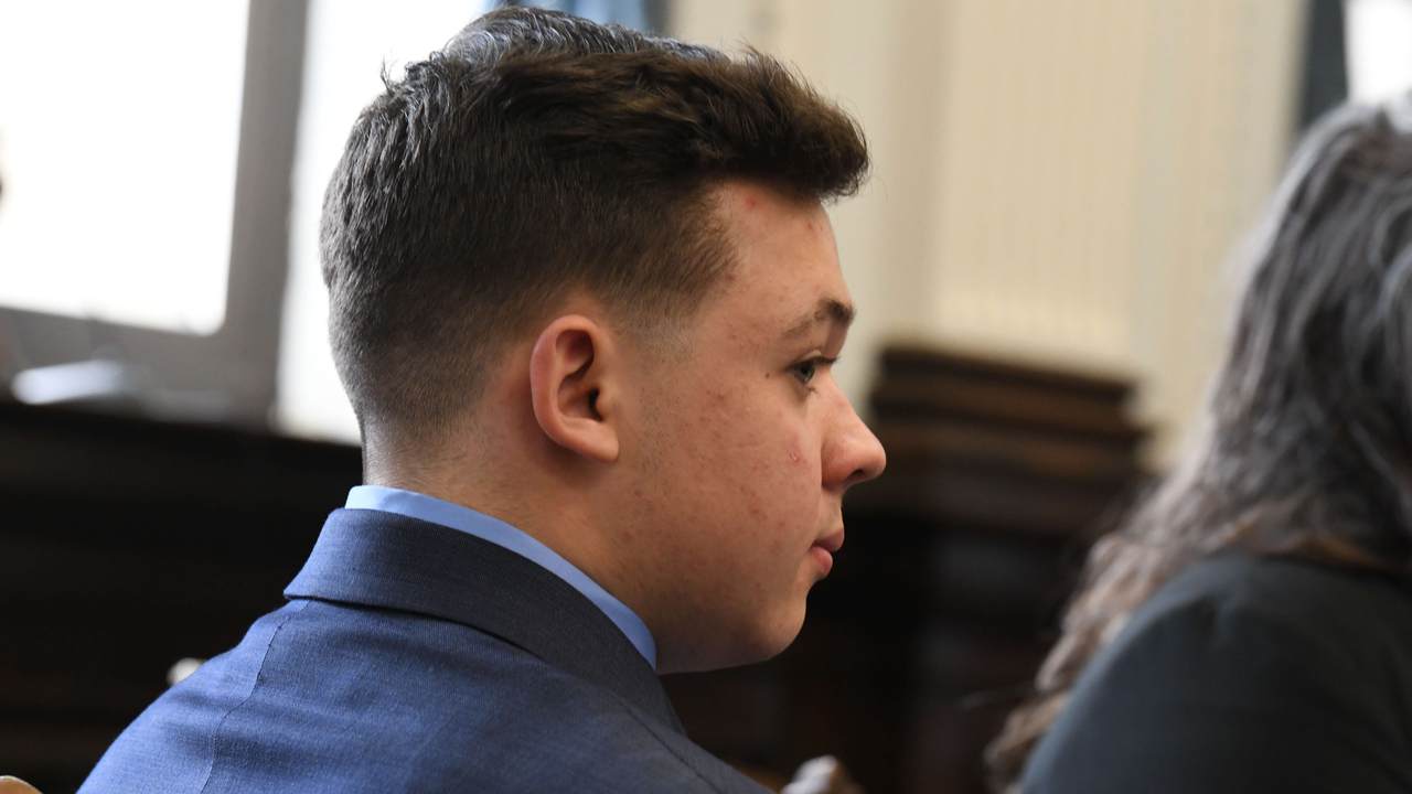 Lead Prosector Said Rittenhouse Chased Rosenbaum. Then Showed Evidence Contradicting Him. - Vimarsana News