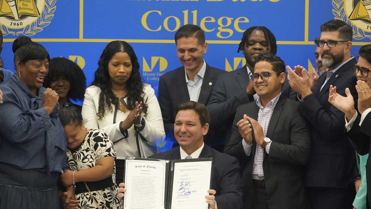 DeSantis: Yes, Politicized Textbooks Should Be Rejected for Public School Curricula - Vimarsana News
