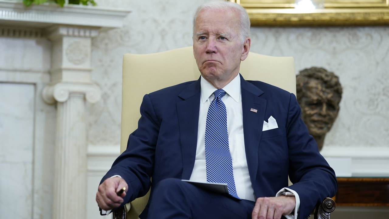 Poll About College Dems and Trump Supporters Isn't Shocking, But There's More Bad News for Biden - Vimarsana News