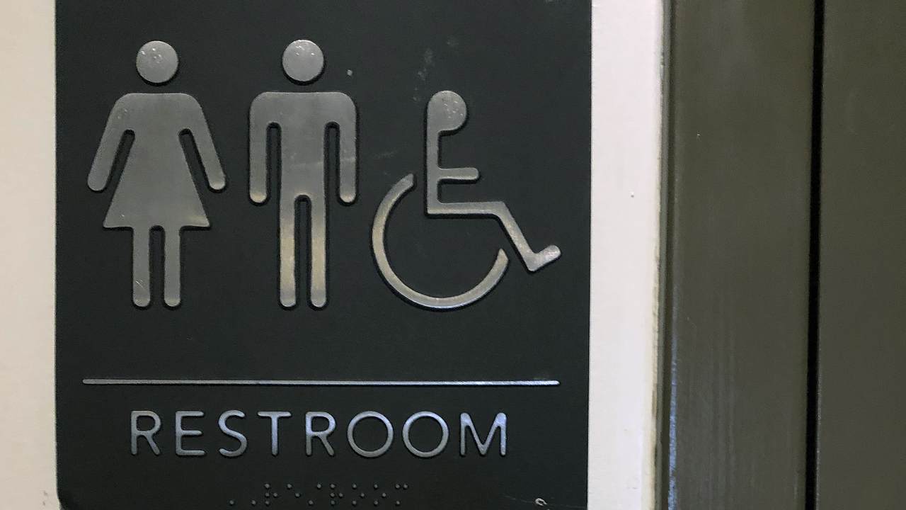 Trans Woman Reportedly Kicked Out of Florida Nightclub After Using Women's Restroom - Vimarsana News