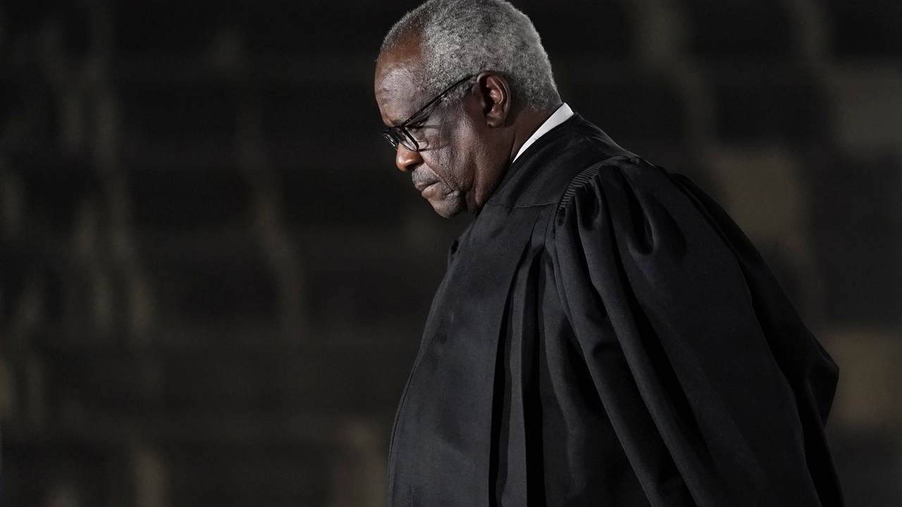 Clarence Thomas Tells the Media When He'll Leave the Supreme Court