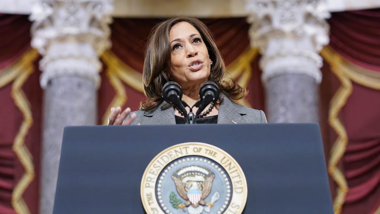 Polls Don't Look Too Hot for Kamala Harris, Either