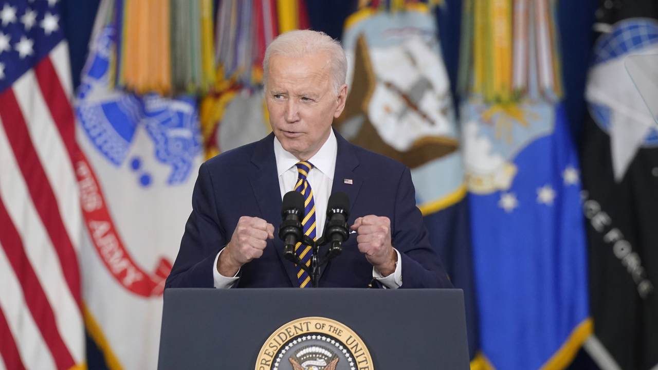 Joe Biden's Remarks at DNC Winter Meeting About Midterms Remind Us How Delusional He Is - Vimarsana News